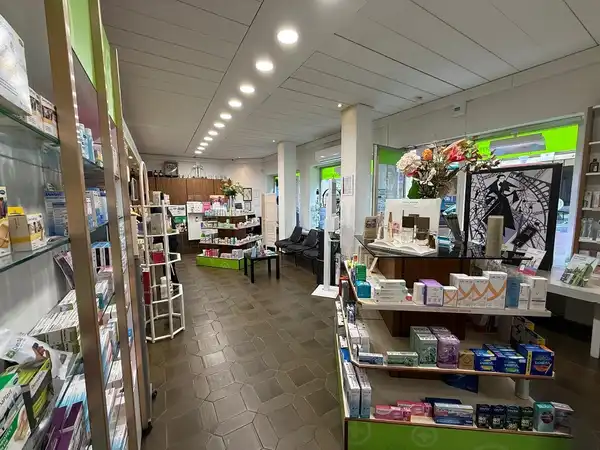 Intérieur de la pharmacieplus tour d'ivoire, à Montreux